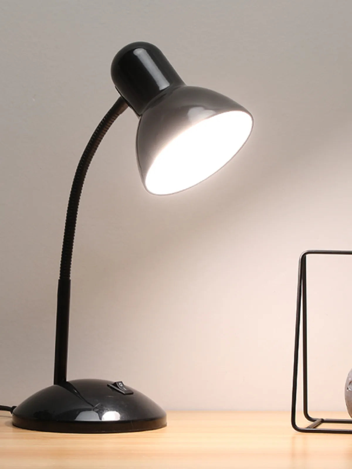 Eye-Protecting LED Desk Lamp